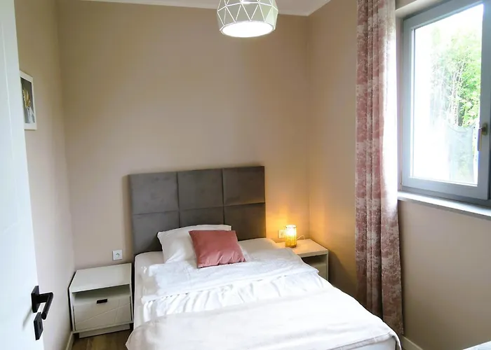 New, Large For 10 People