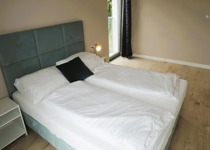 New, Large For 10 People Дом отдыха